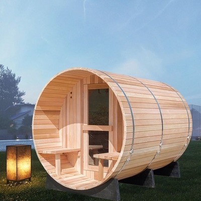 Stanza tradizionale di Heater Outdoor Wooden Barrel Sauna del vapore con il portico
