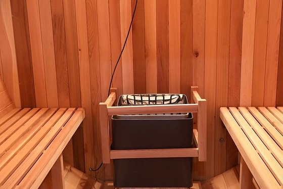 Sauna di legno asciutta del barilotto del vapore saturo della persona del radiatore 2 della stufa 4.5KW all'aperto